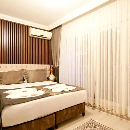 Otel Broken Column İstanbul