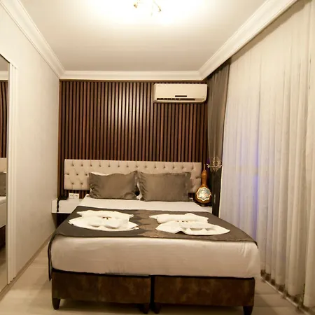 Broken Column Стамбул