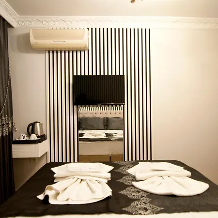 Broken Column 4* Стамбул