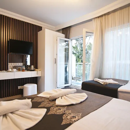 Otel Broken Column İstanbul