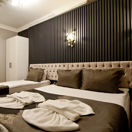 Broken Column 4* Istambul